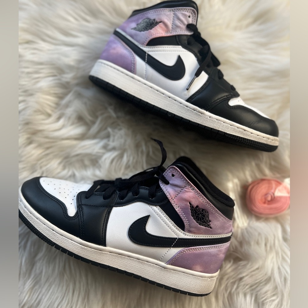 Nike Dunks, 2022 Air Jordan 1 Mid SE GS Zen Master. Youth Sz 7